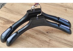 Плечики з шир. плечем (глянцева з протектором) 44х4см. коробка 200шт.